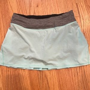 Lululemon tennis skirt (maybe pace setter) size 6